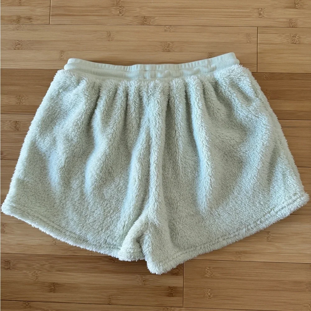 New! Papermoon fuzzy cosy shorts green